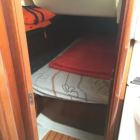 ספינת מלון Boat פוארטו קאלרו
